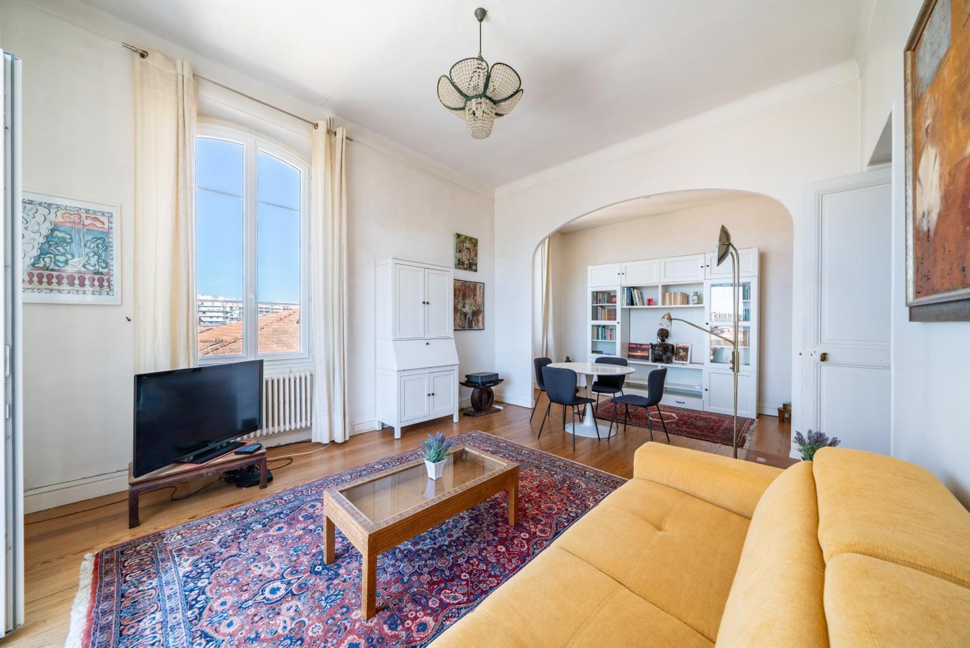 Paisible 2 Pieces De 63 M2 - Au Calme - Climatisation * Cannes