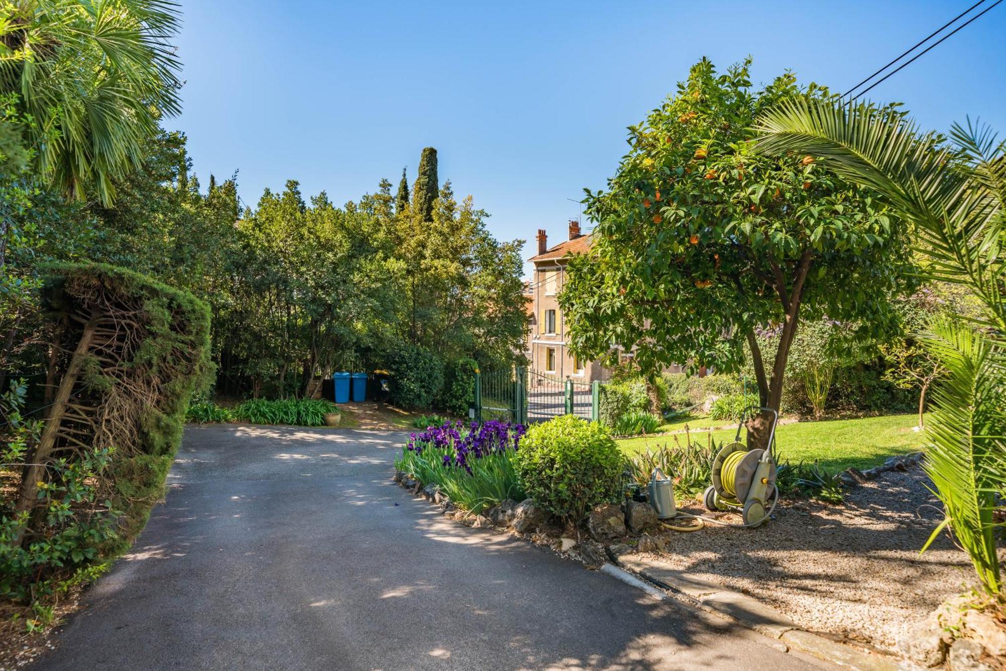 Apartment Paisible 2 Pieces De 63 M2 - Au Calme - Climatisation Cannes